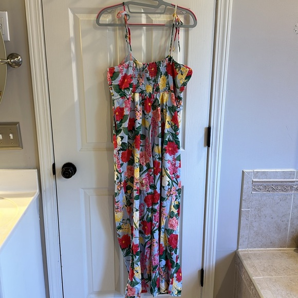 Old Navy Floral Jumpsuit, Size S, NWT - Picture 2 of 4